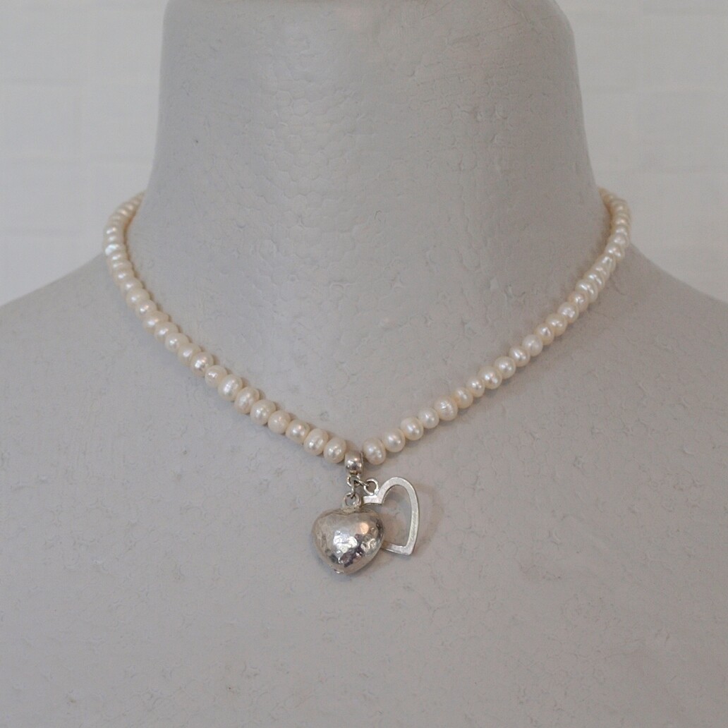 Short Pearl & Silvertone Heart Necklace
