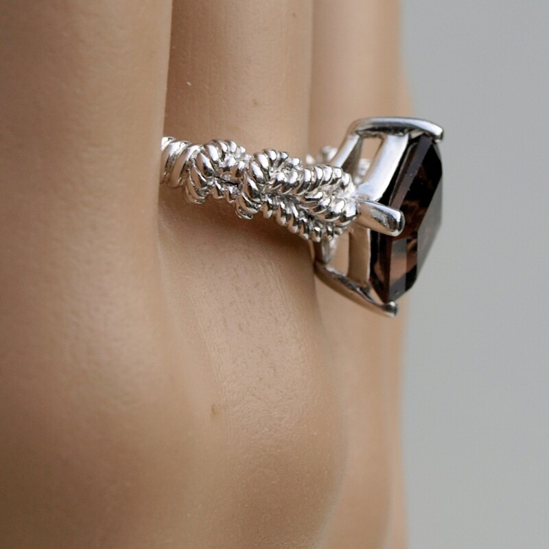 Solid Silver &amp; Smoky Quartz Ring - Size P