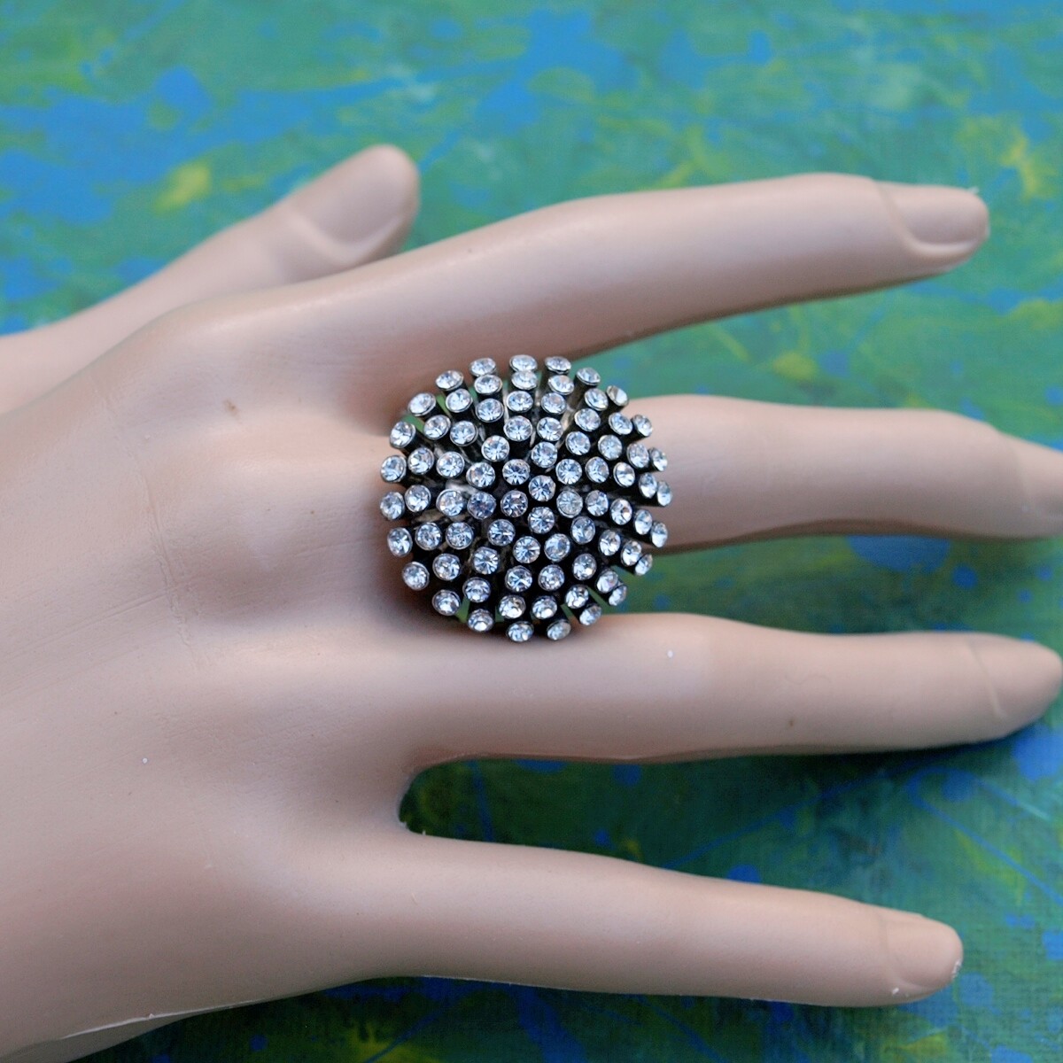 Vintage Sparkly Silvertone Dome Ring