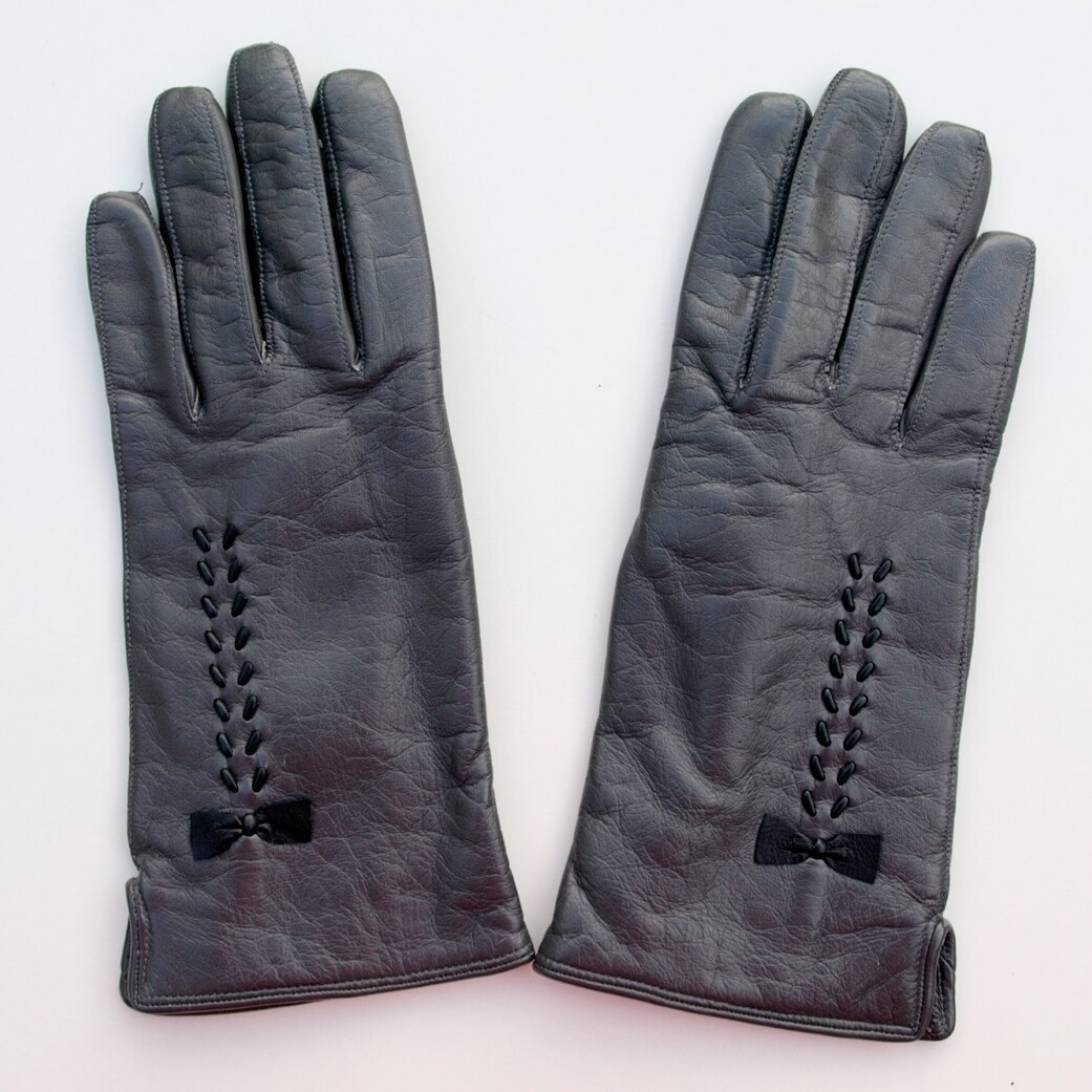 Vintage Grey Leather Gloves