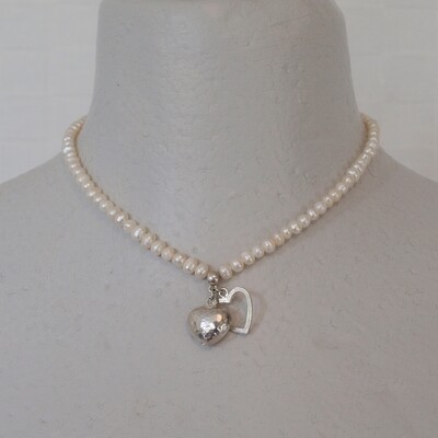 Short Pearl &amp; Silvertone Heart Necklace