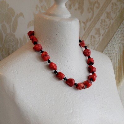 Chunky Red Coral &amp; Black Jet Necklace