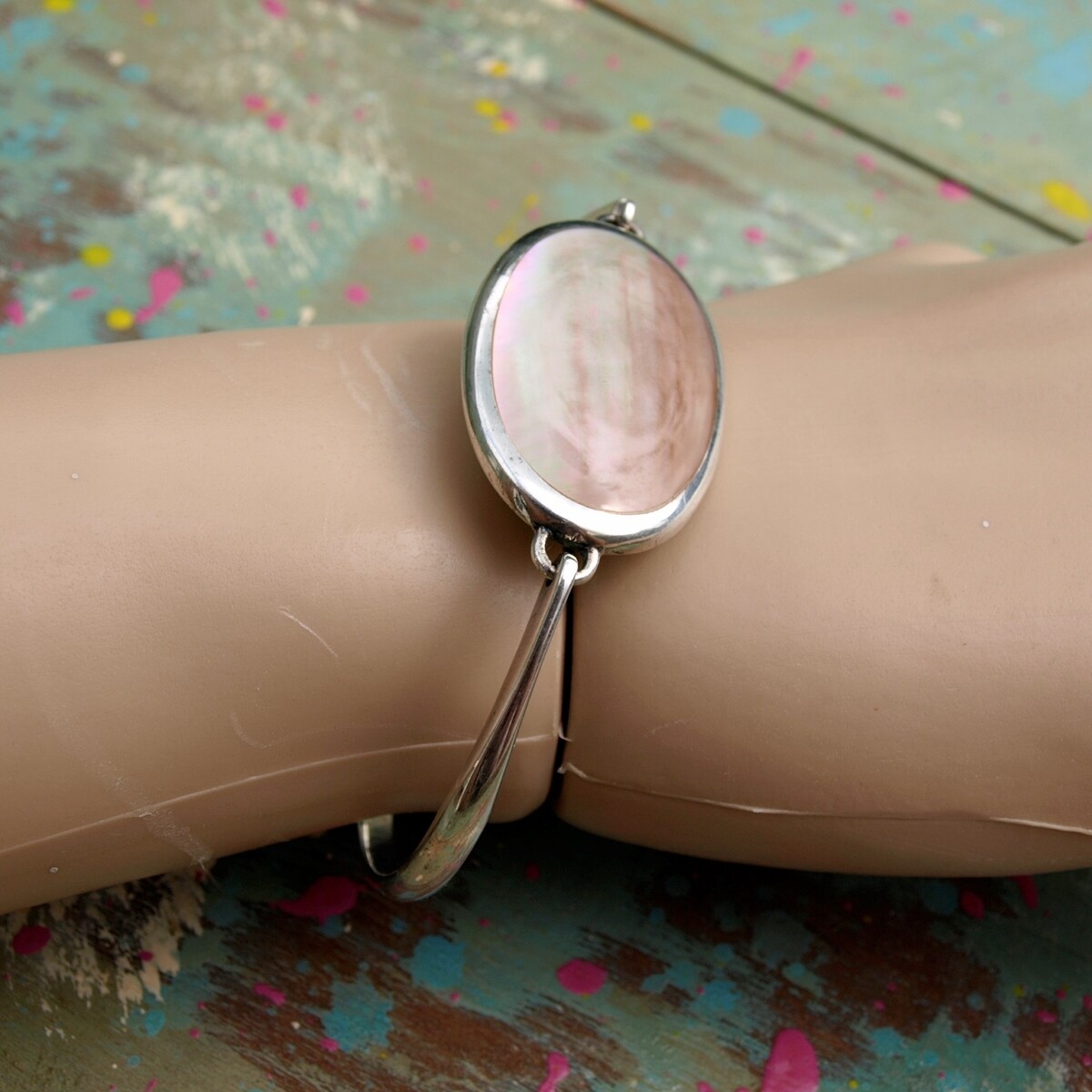 Solid Silver &amp; Mother of Pearl Bangle