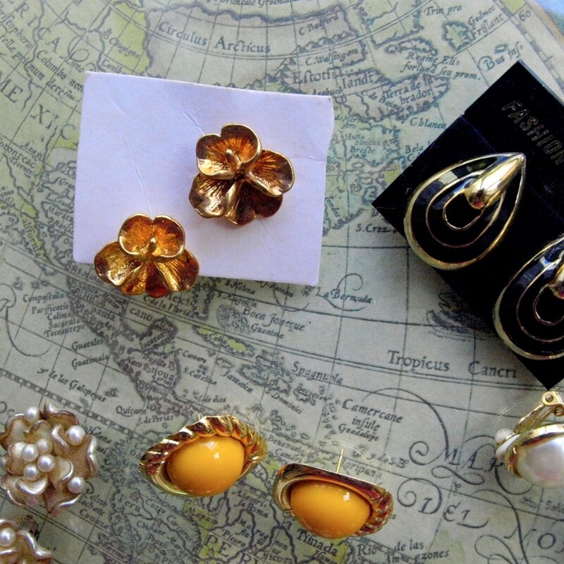 Wholesale Vintage Jewellery Lot - Clip &amp; Pierced Earrings