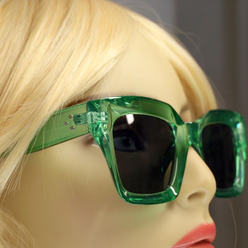 Eco-Friendly Green Recycled Retro Style Sunglasses