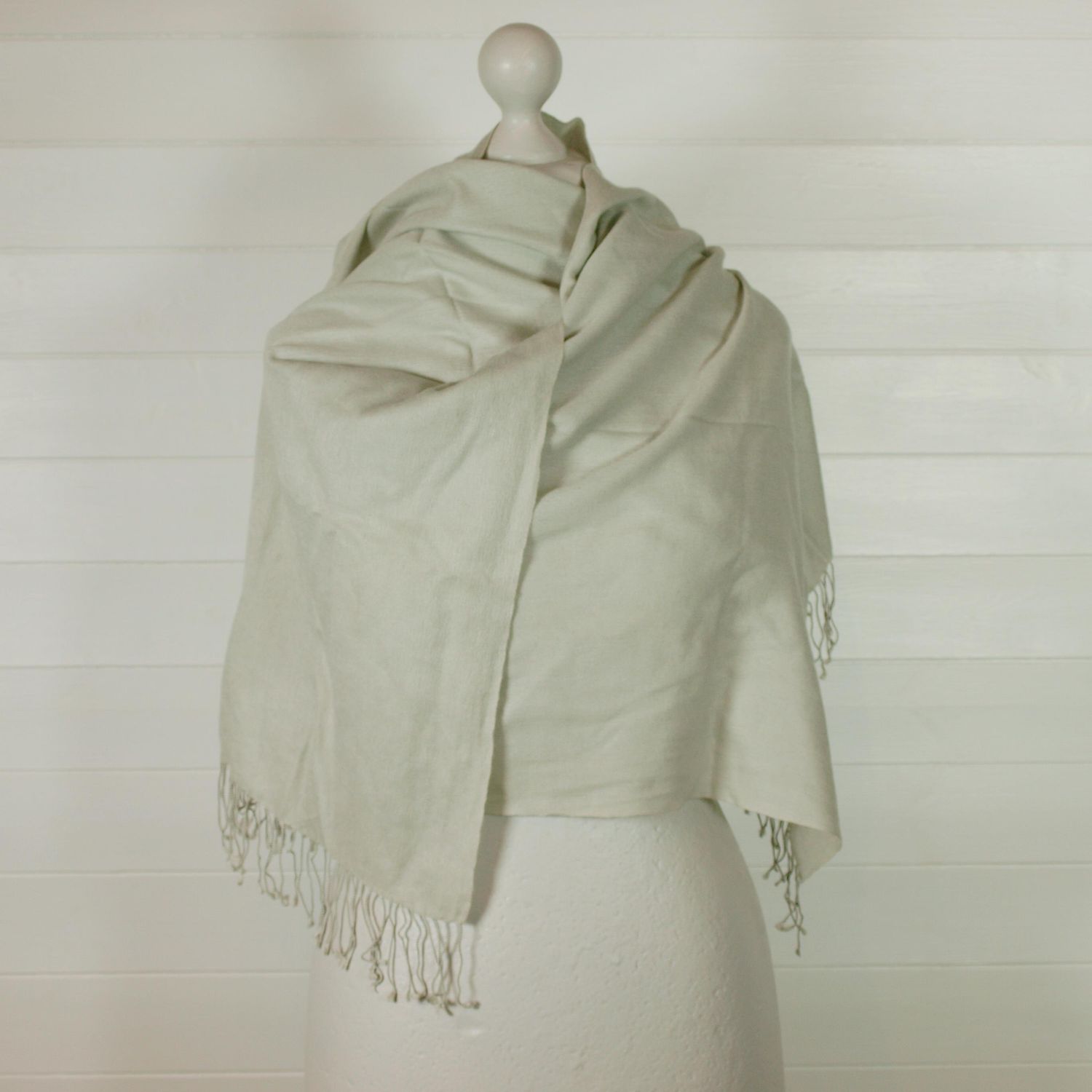 THE CASHMERE CENTRE LADIES GREY PASHMINA SHAWL