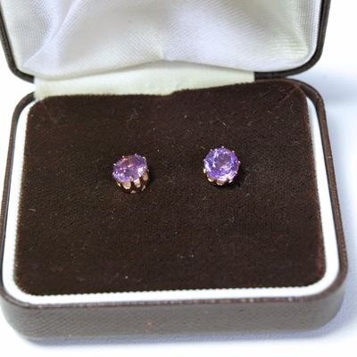 Vintage Amethyst &amp; 9ct Gold Stud Earrings