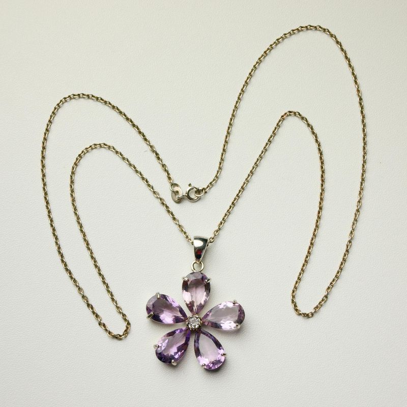 Solid Silver &amp; Amethyst Style Flower Necklace