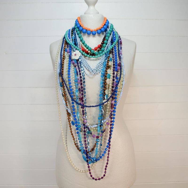 Wholesale Lot of 19 Vintage Plastic Necklaces