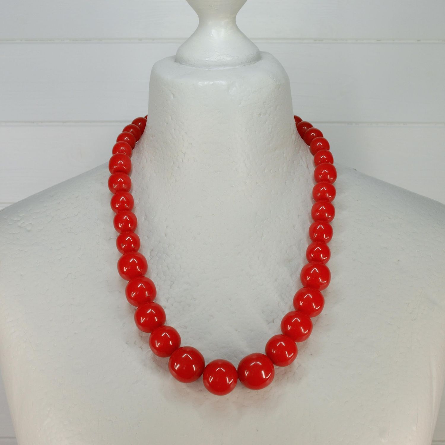 Vintage 1930s Red Plastic Necklace - Very Chunky Hand Carved