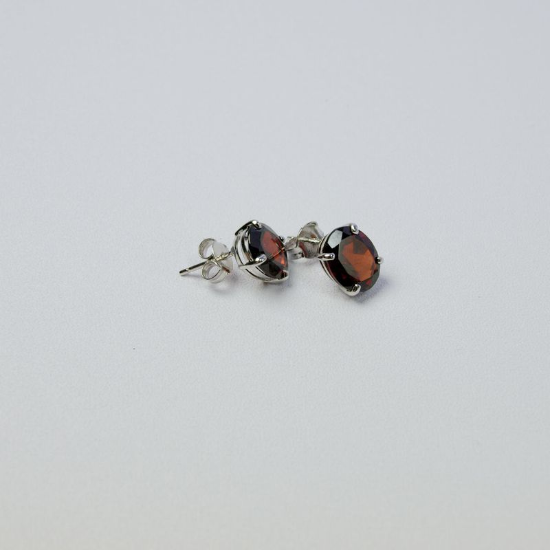 Garnet &amp; 9ct White Gold Stud Earrings