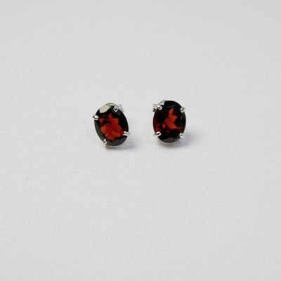 Garnet &amp; 9ct White Gold Stud Earrings
