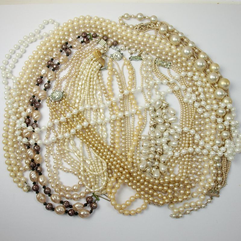 Vintage Faux Pearl Necklace Wholesale