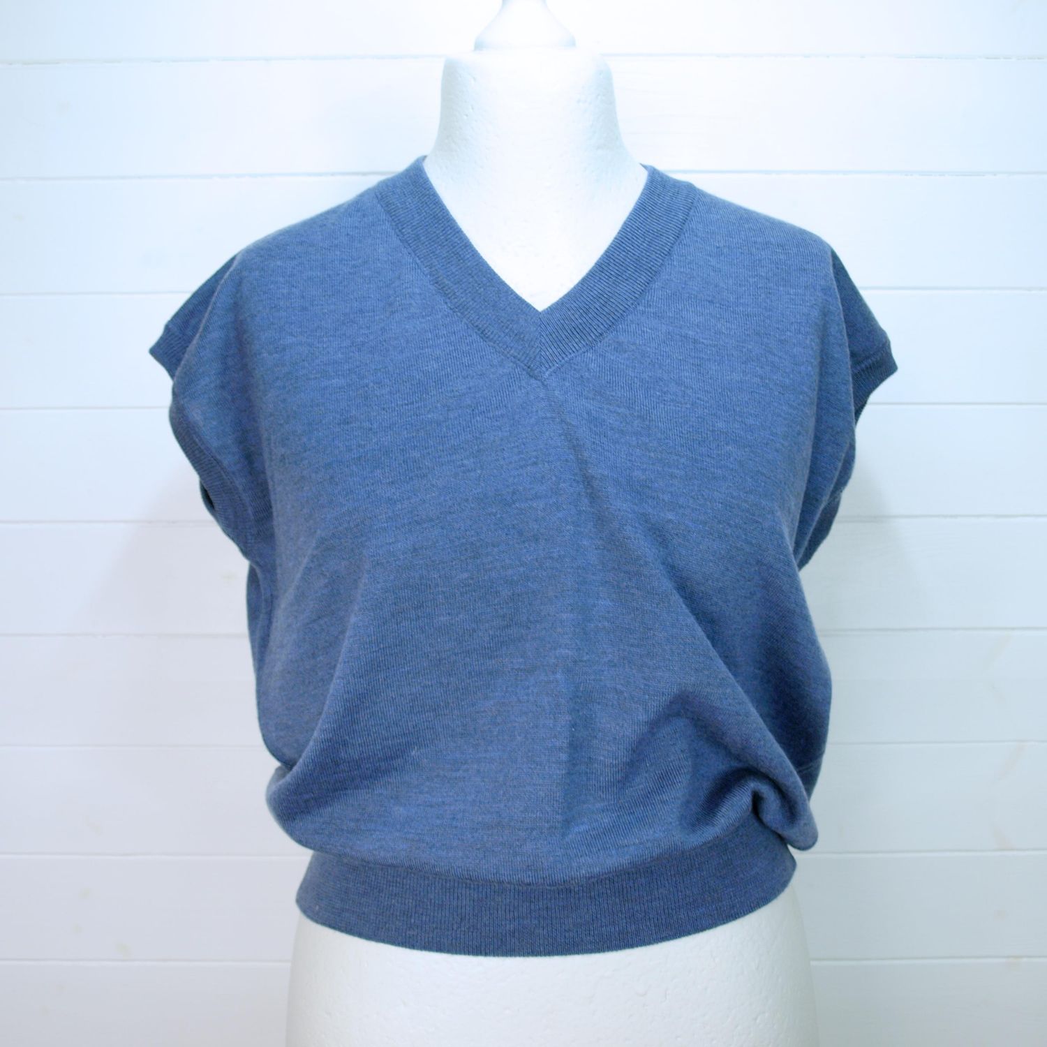 Extrafine Merino Wool Blue Tank Jumper