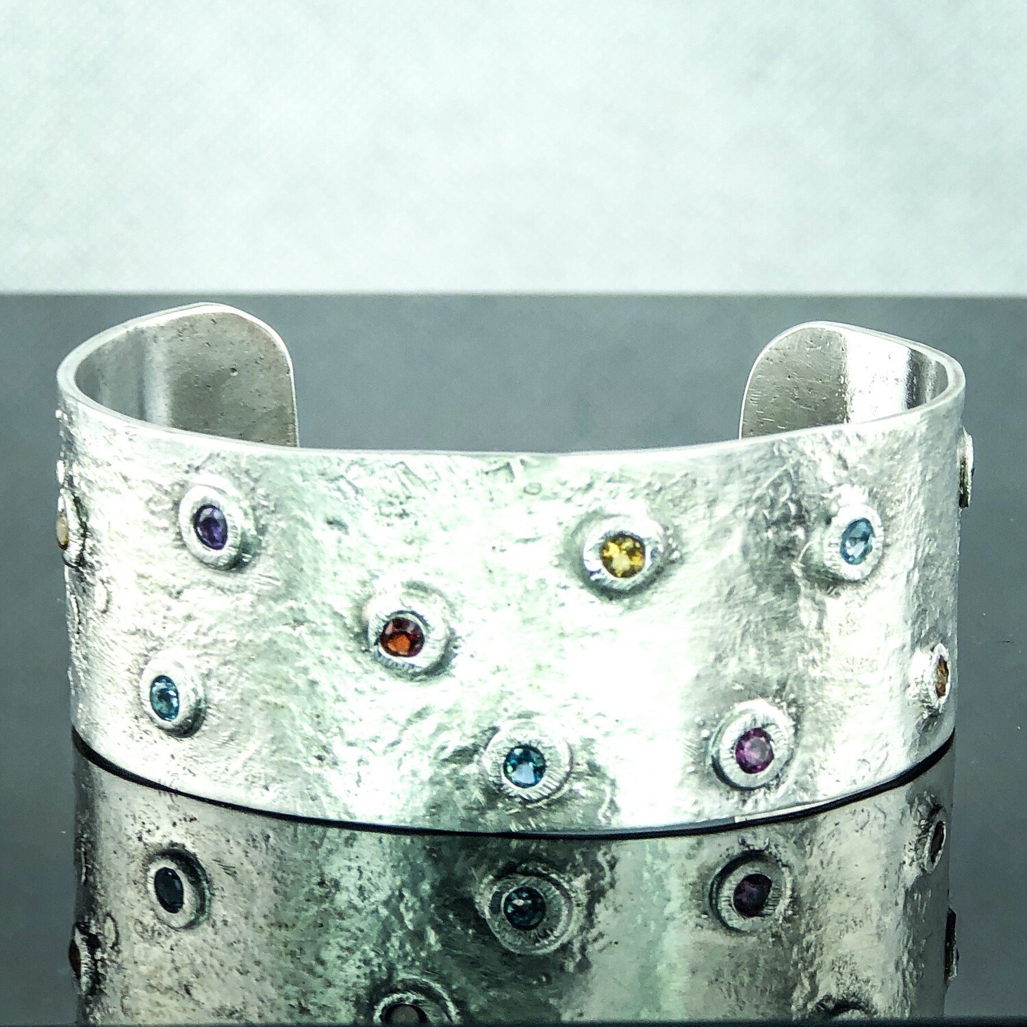 1” Textured Cuff With 11 Stones