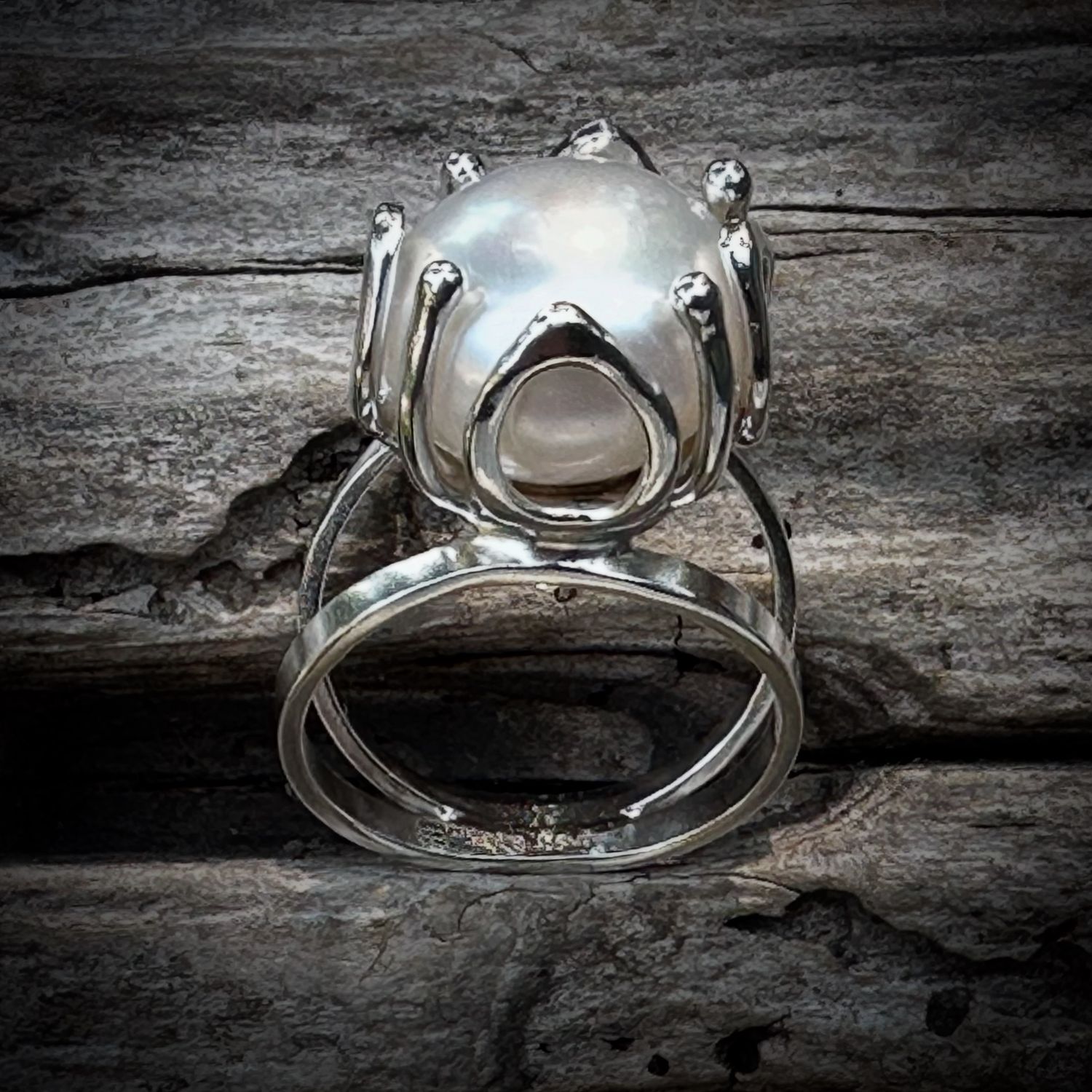 Mane Pearl Ring