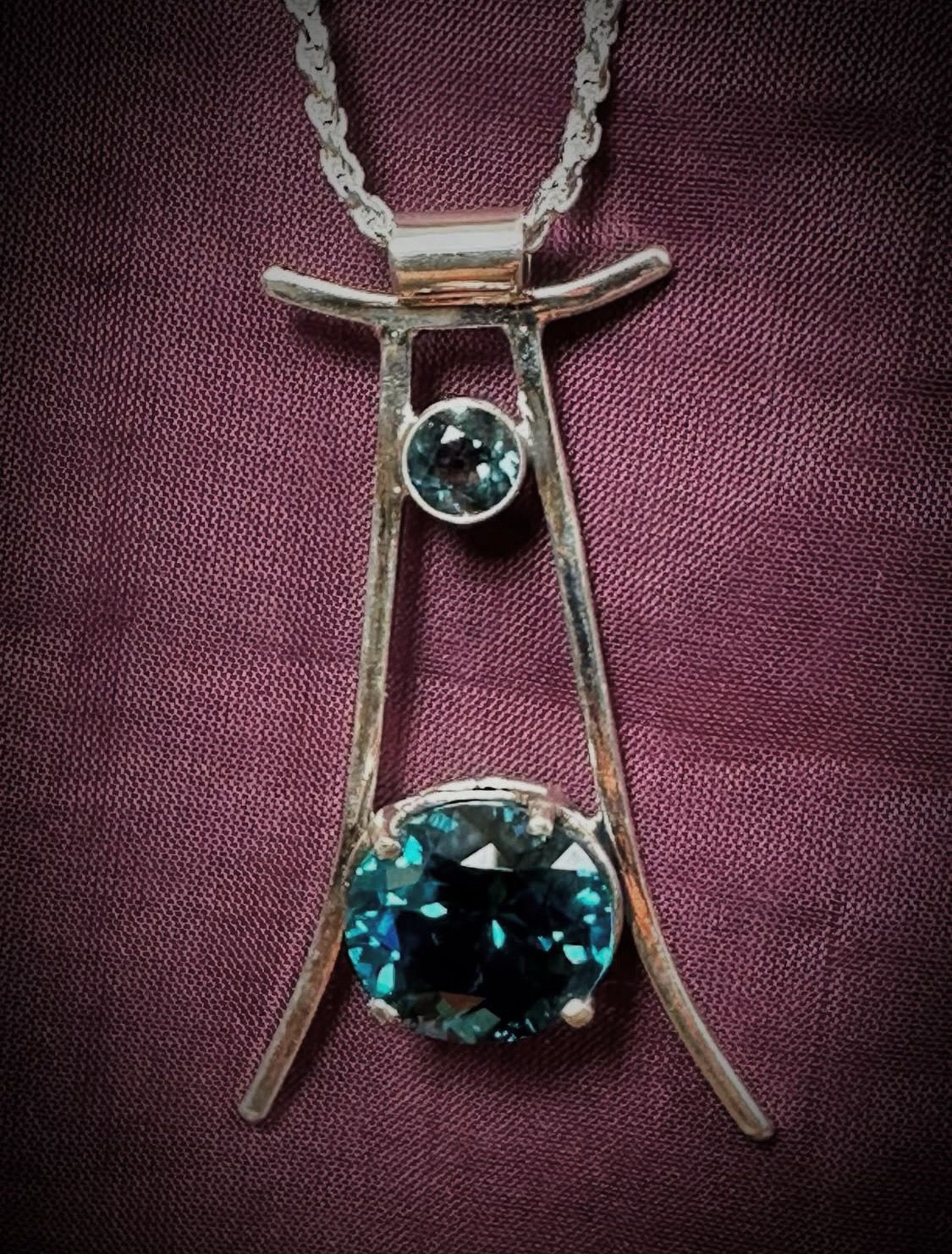 11.85ct London Blue Topaz Pendant