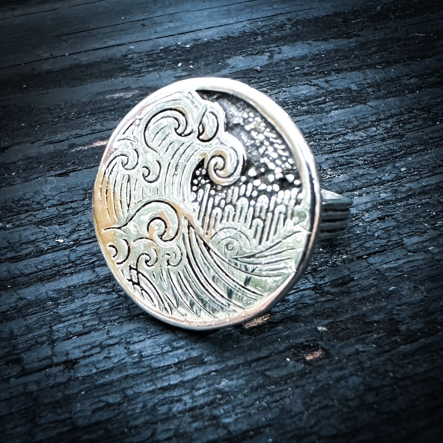 Wave Ring size 8
