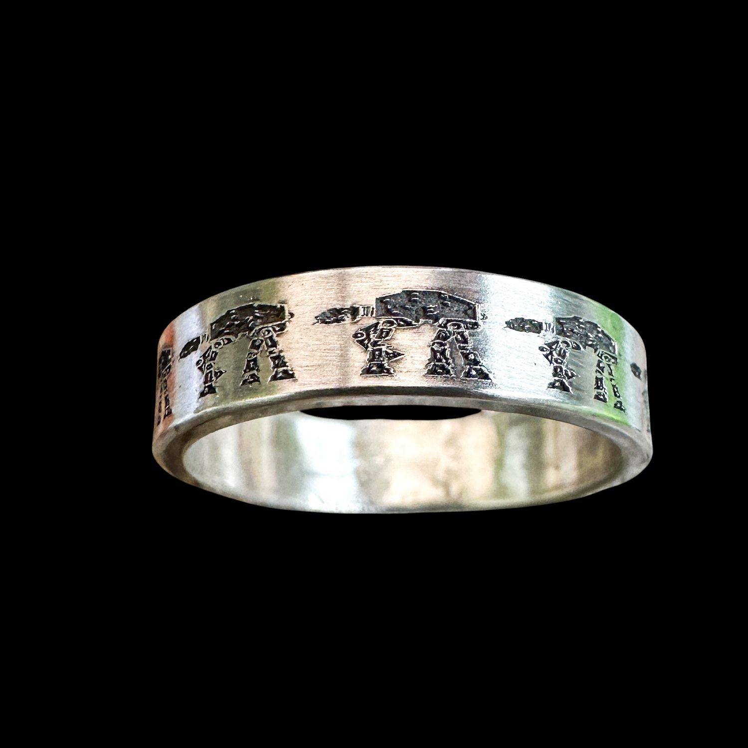 AT-AT Ring size 8