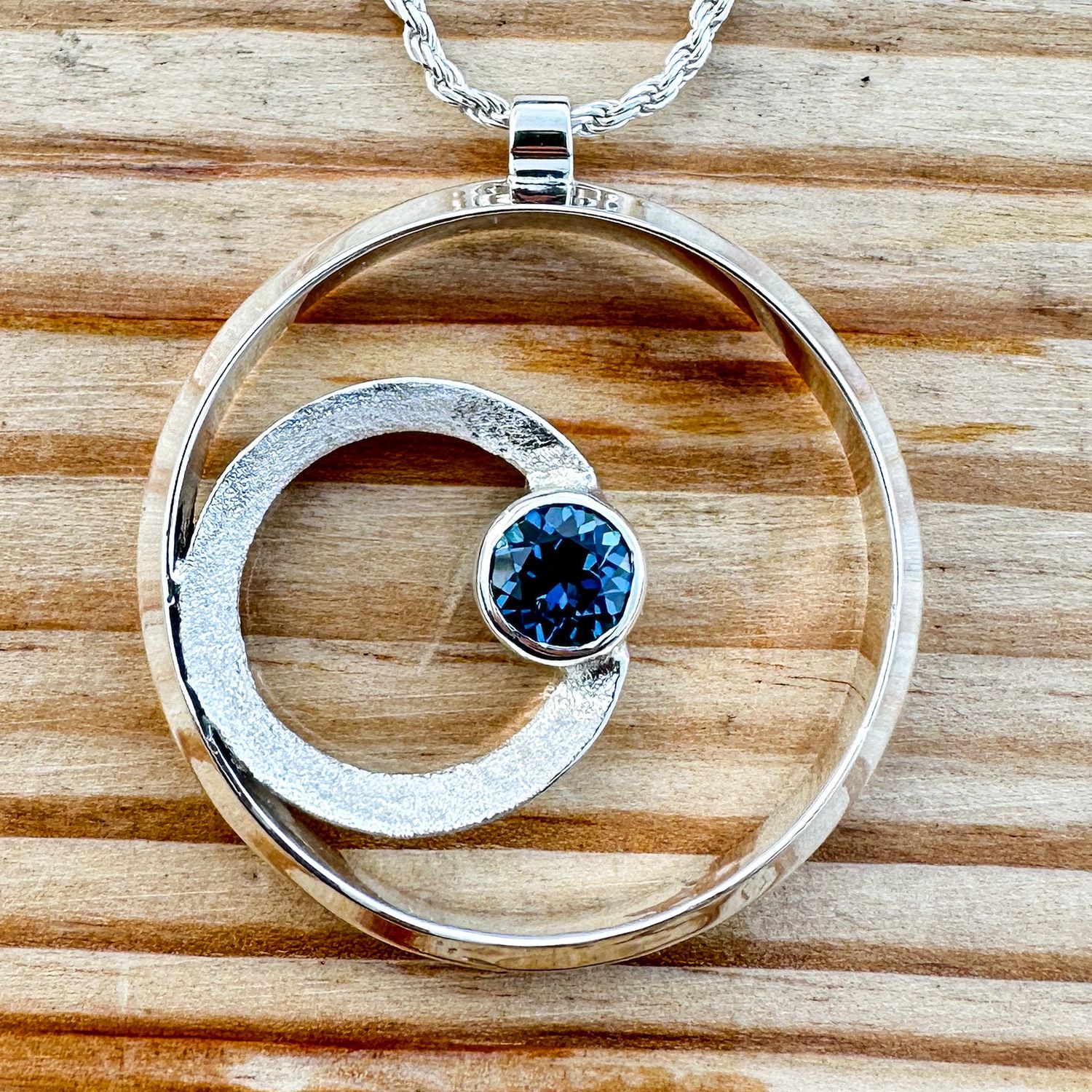 2.2 Carat London Blue Topaz Pendant 2.2 Carat London Blue Topaz Pendant