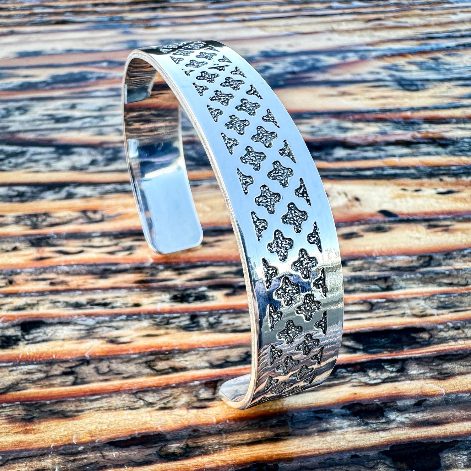 Quadrofoil Etched Cuff Quadrofoil Etched Cuff