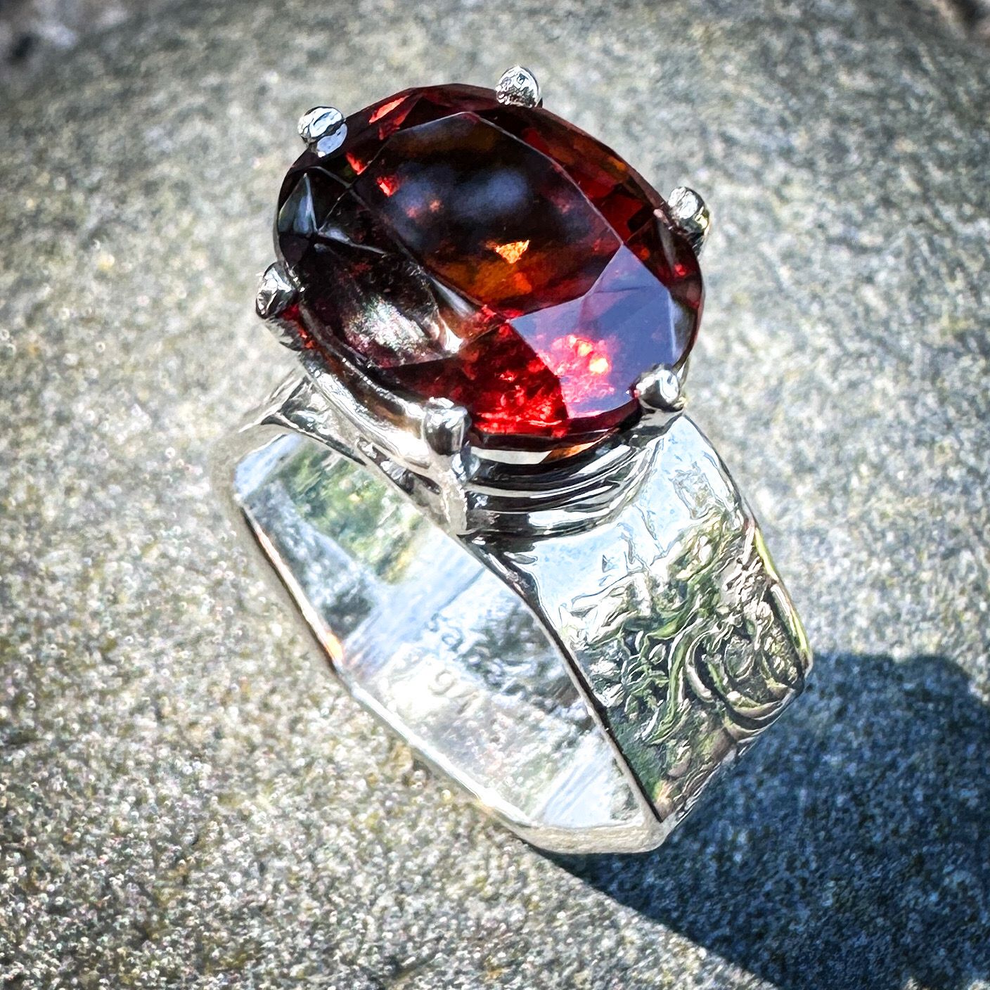 8 Carats Malaia Garnet size 7 8 Carats Malaia Garnet size 7