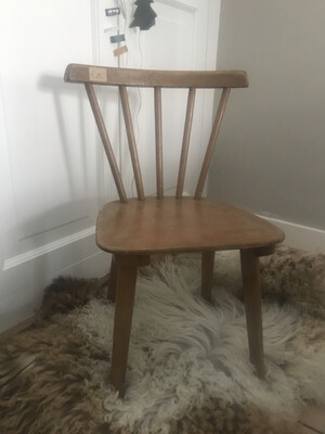 Vintage kleuterspijlenstoeltje