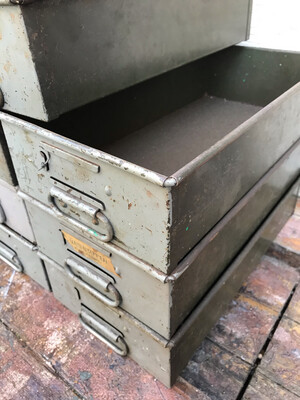 Metalen lades/bakken