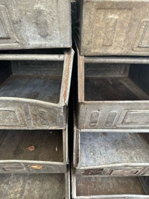 Magazijnbakken