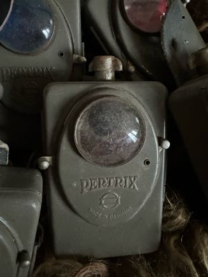 Pertrix legerzakseinlamp
