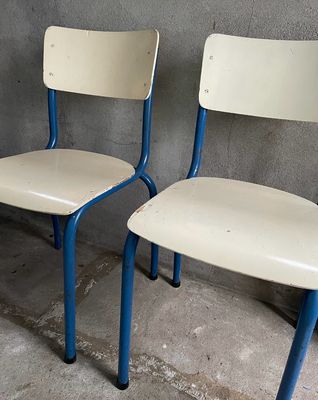 Stoelen, banken en krukjes