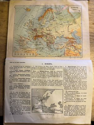 Oude schoolatlas