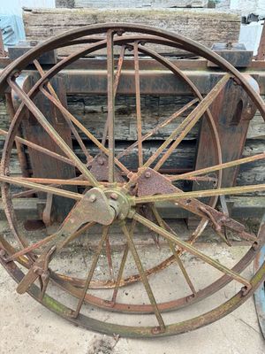 Oude ijzeren wielen