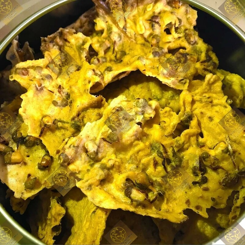 TRADITIONAL REMPEYEK (PEANUTS) / TUMPI (GREEN PEAS) 600gm
