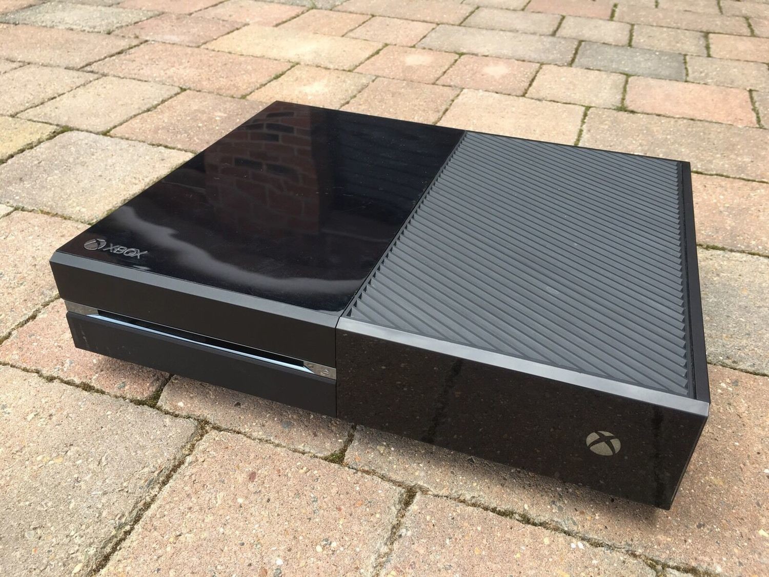 Microsoft Xbox One 500 GB Games Console Only Faulty Blu Ray Board.