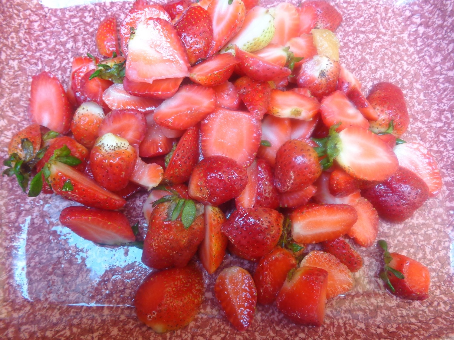 Premium Dried sweet &amp; sour strawberry, 400 per 100 gram