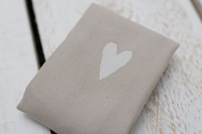 Serviette "Herz" (6 Stück - beige)