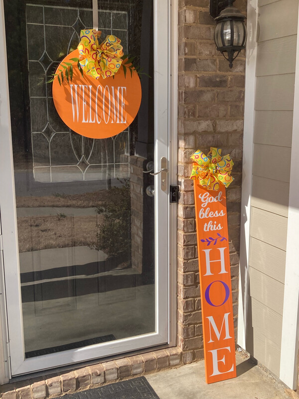 Wreath And Porch Sign Set