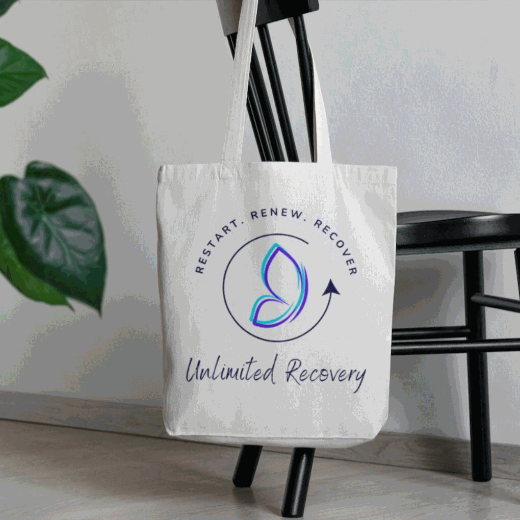 UR White Tote