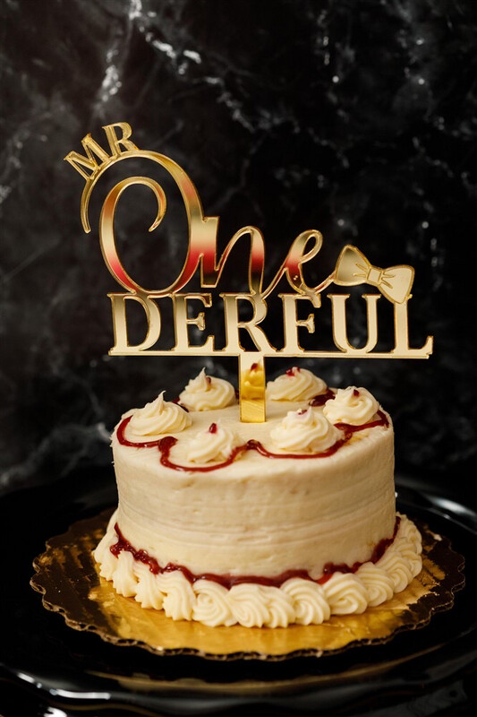 Mr Onderful Cake Topper