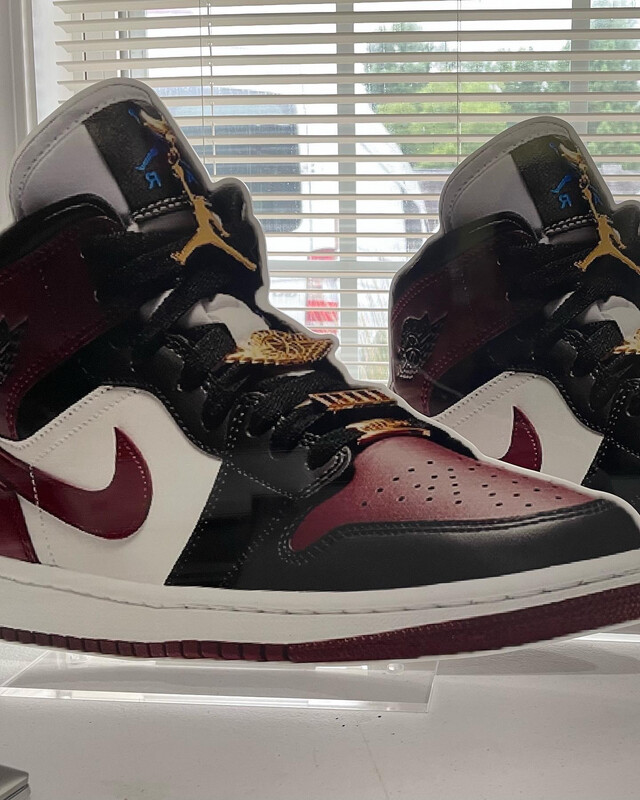 Sneaker Centerpiece