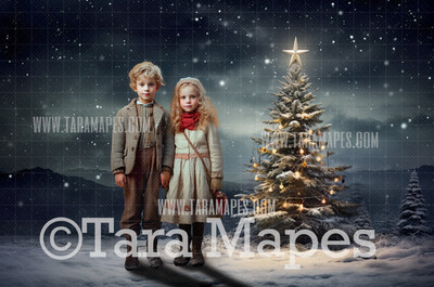 Vintage Christmas Tree Digital Backdrop -  Old Fashioned Painterly Christmas Tree - FREE SNOW OVERLAY included