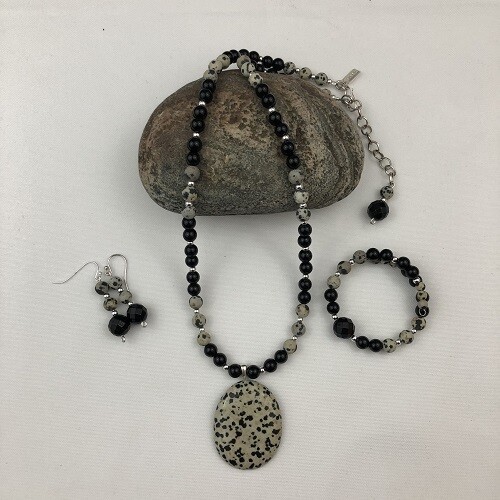 Dalmation Agate & Onyx Necklace & Earring Set sold