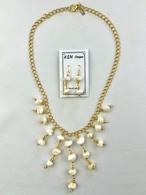 SHELL NECKLACE &amp; EARRING SET