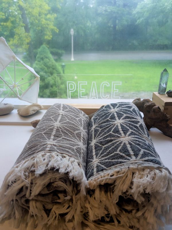 SCARF, TOWELS