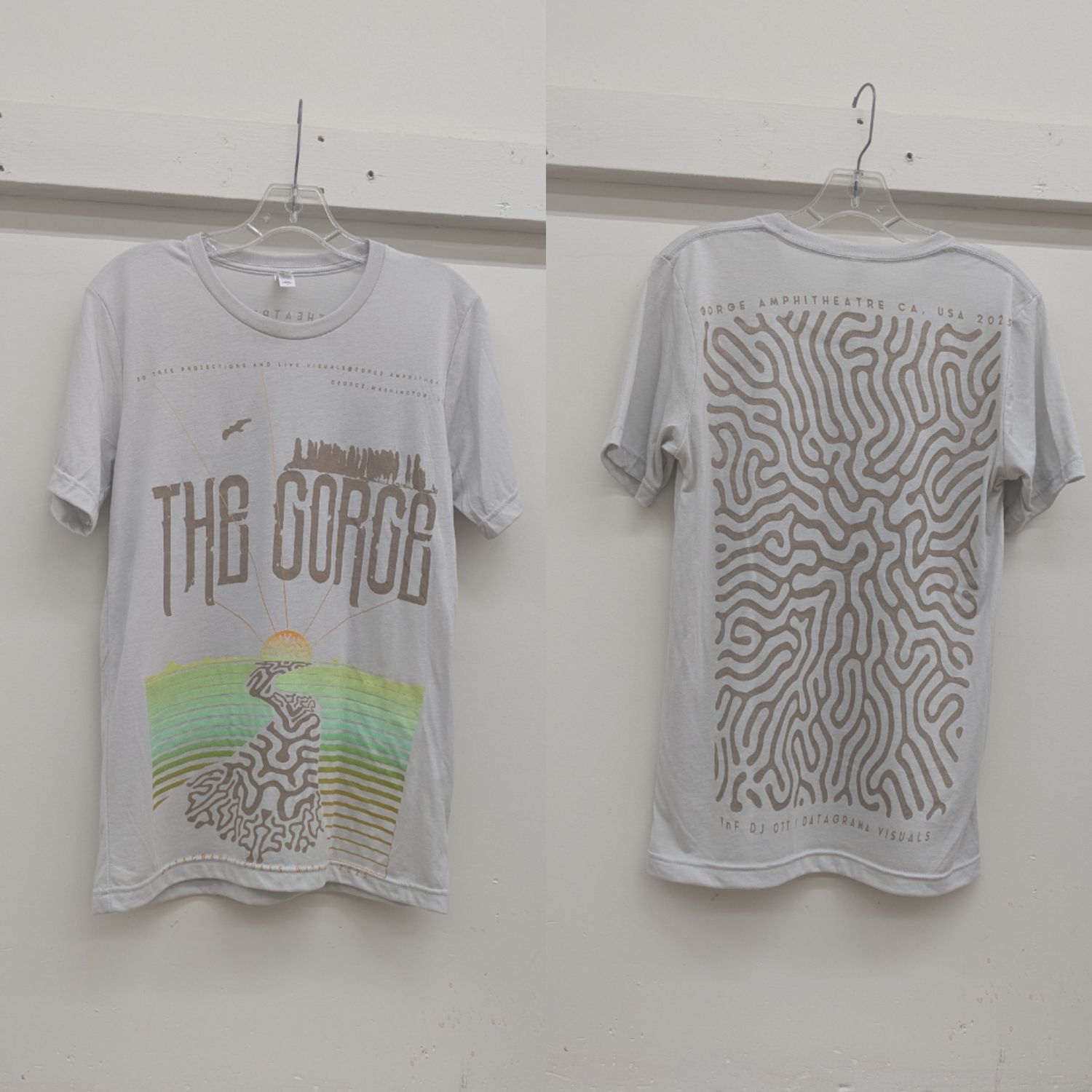 The Gorge UNISEX SOFT CONFORT TEE CLOUD DUNE