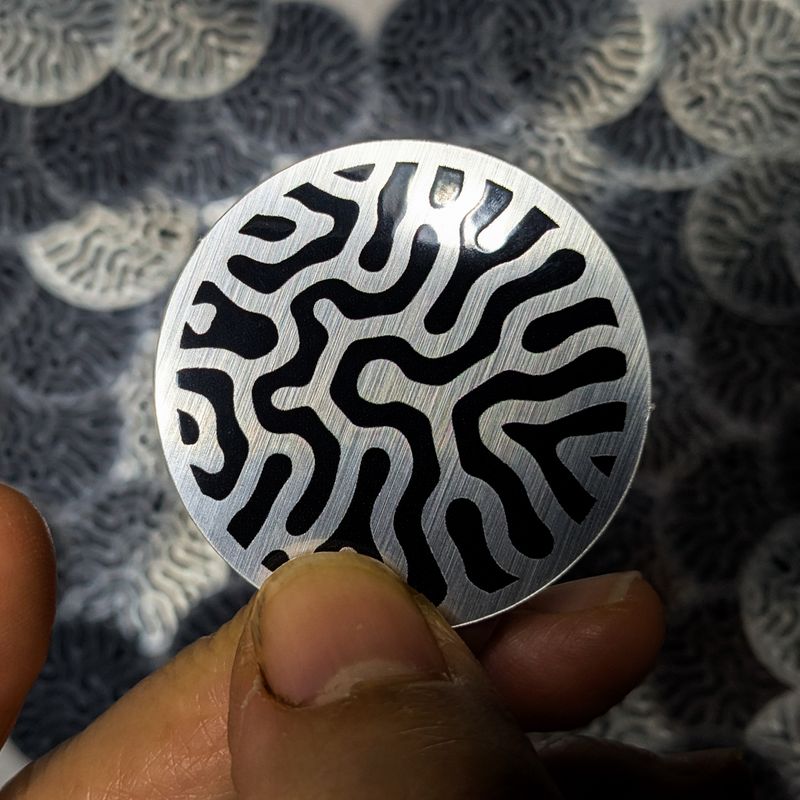 Brushed Aluminum Round Sticker – 1.5