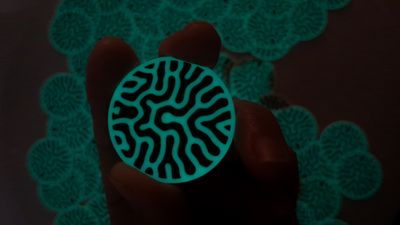 Glow in dark round sticker 1.5&quot;