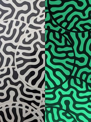 Glow in dark round sticker 4"