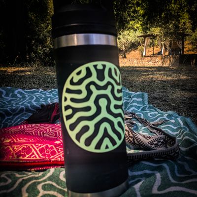 Glow in dark round sticker 4"